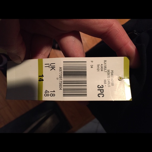 Kasper matching top and skirt . - Picture 6 of 6